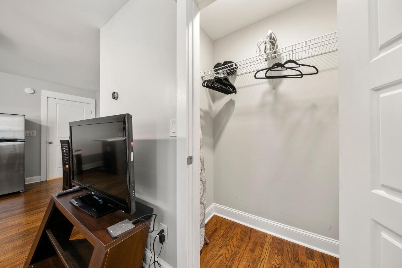 Lovely Cozy Studio In Heart Of Атланта Екстер'єр фото