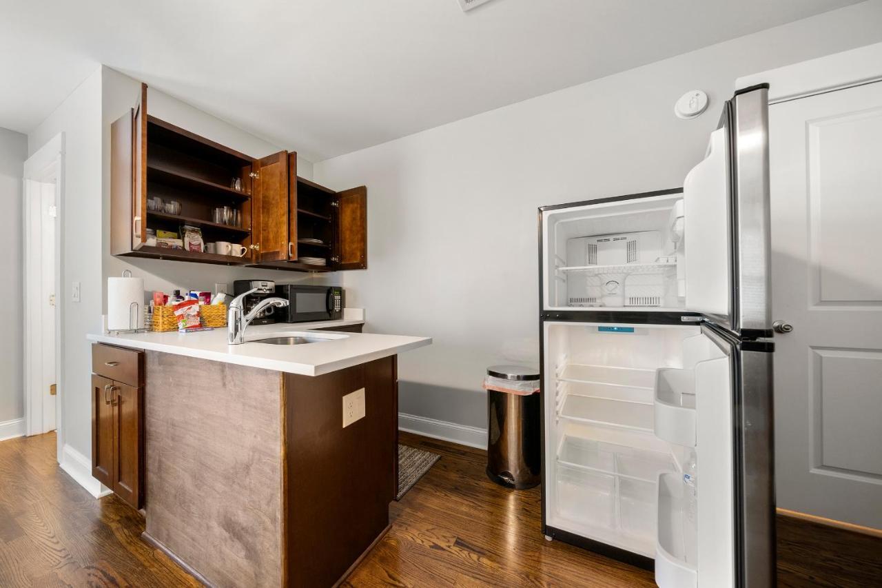 Lovely Cozy Studio In Heart Of Атланта Екстер'єр фото